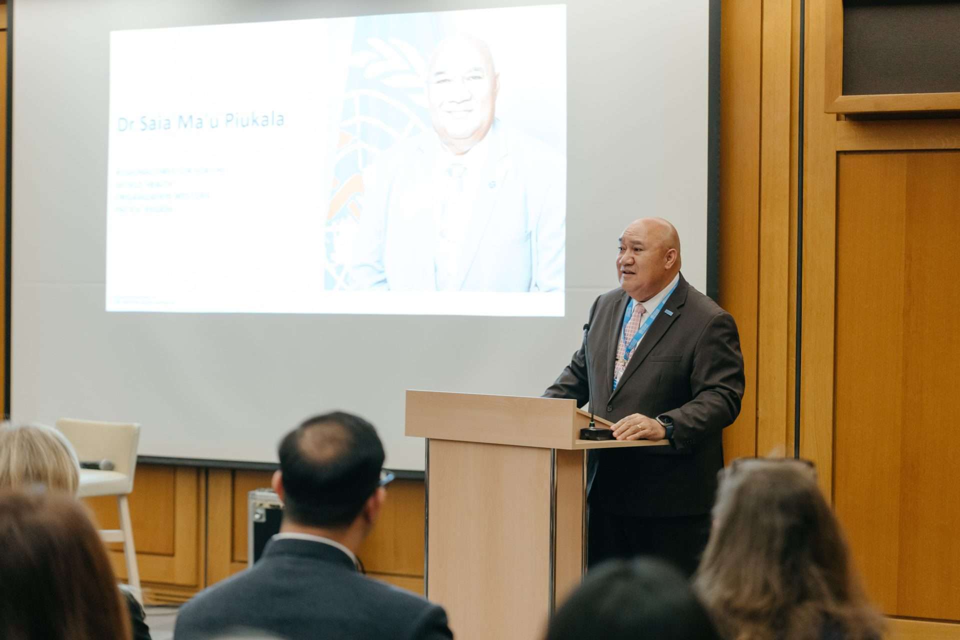 Dr Saia Ma'u Piukala (Regional Director WHO)